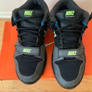 NIKE Trainee 1.2 MID